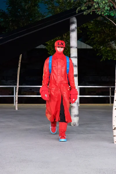 Look 84